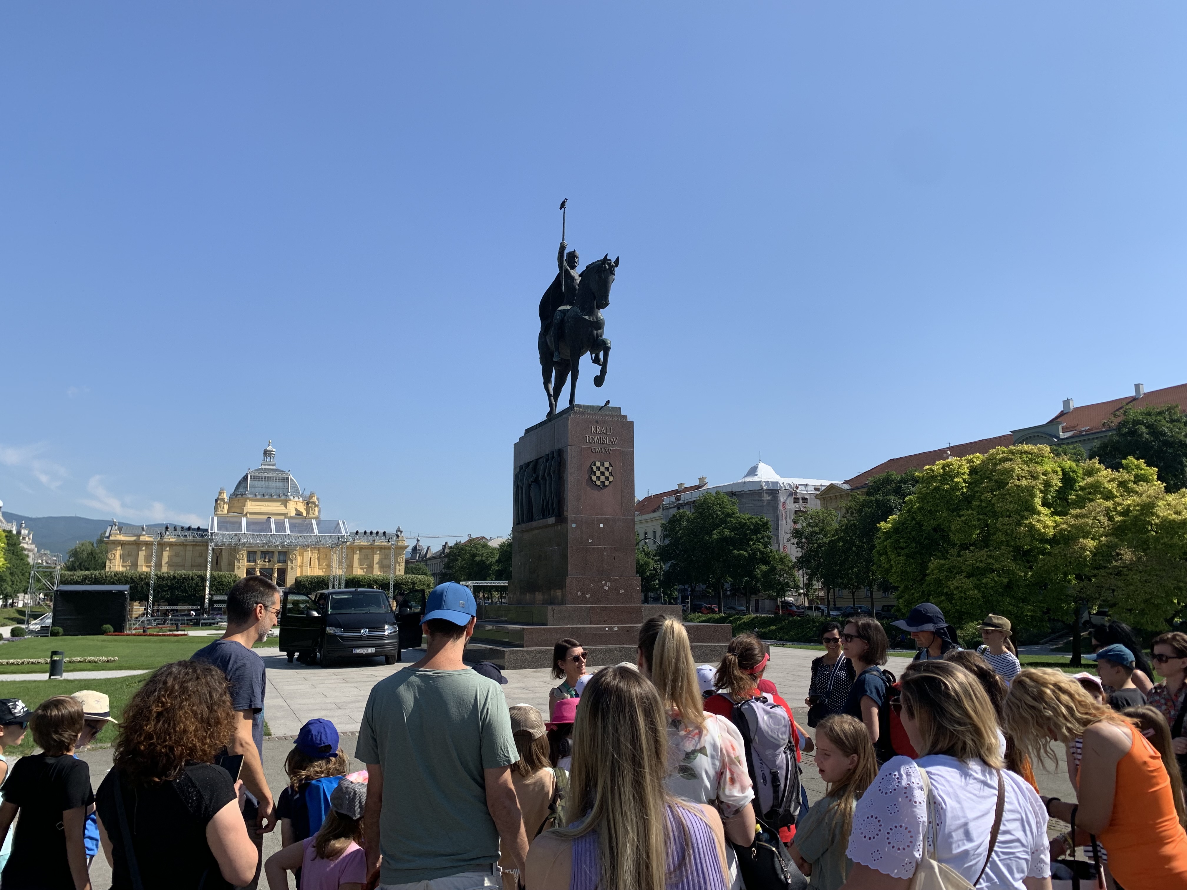 zagreb-statue.jpg?8b0fa8dd08